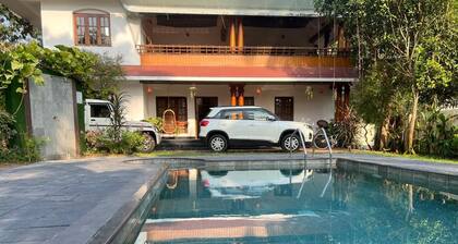 Fool's Paradise Hotel Alleppey