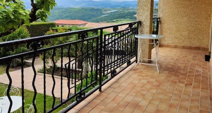 Gîte Saint Barthélemy le Plain - Village