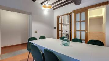 Apartment | Living area | Flat-screen TV