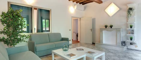 Apartment | Living area