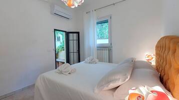 Appartamento | 5 camere, postazione laptop, ferro/asse da stiro, Wi-Fi gratuito