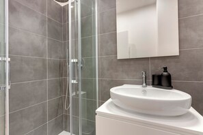 Apartment | Bathroom - Mamo Florence - Cavour Apartments (Florence)