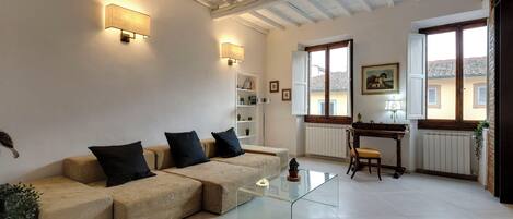 Apartment | Living area