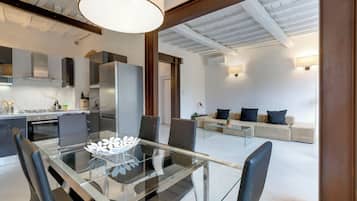 Apartment | Dining room