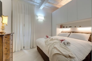 Apartment | 3 bedrooms, laptop workspace, iron/ironing board, free WiFi - Mamo Florence - Brancacci Apartment (Florence)