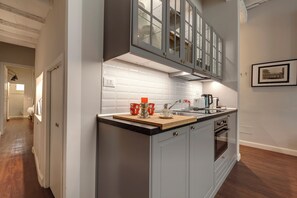 アパ  ートメント | 専用キッチン | 大型冷蔵庫、電子レンジ、コンロ、エスプレッソマシン