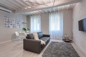 Apartment | Living area