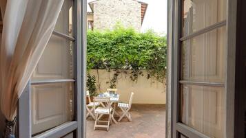 Apartment | Terrace/patio
