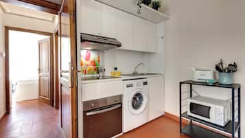 Apartment | Living area | Flat-screen TV