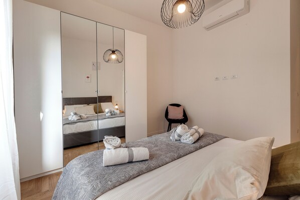 Apartment | 2 bedrooms, laptop workspace, iron/ironing board, free WiFi - Mamo Florence - Guya Apartment (Florence)