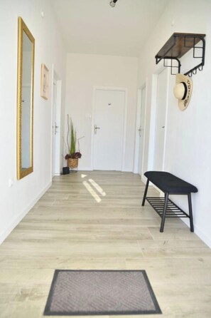 Lägenhet Classic | Eget kök | Vattenkokare, brödrost, kryddor och städutrustning