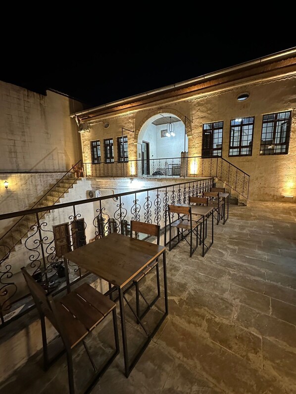 106 TAS TEPE | Terrace/patio