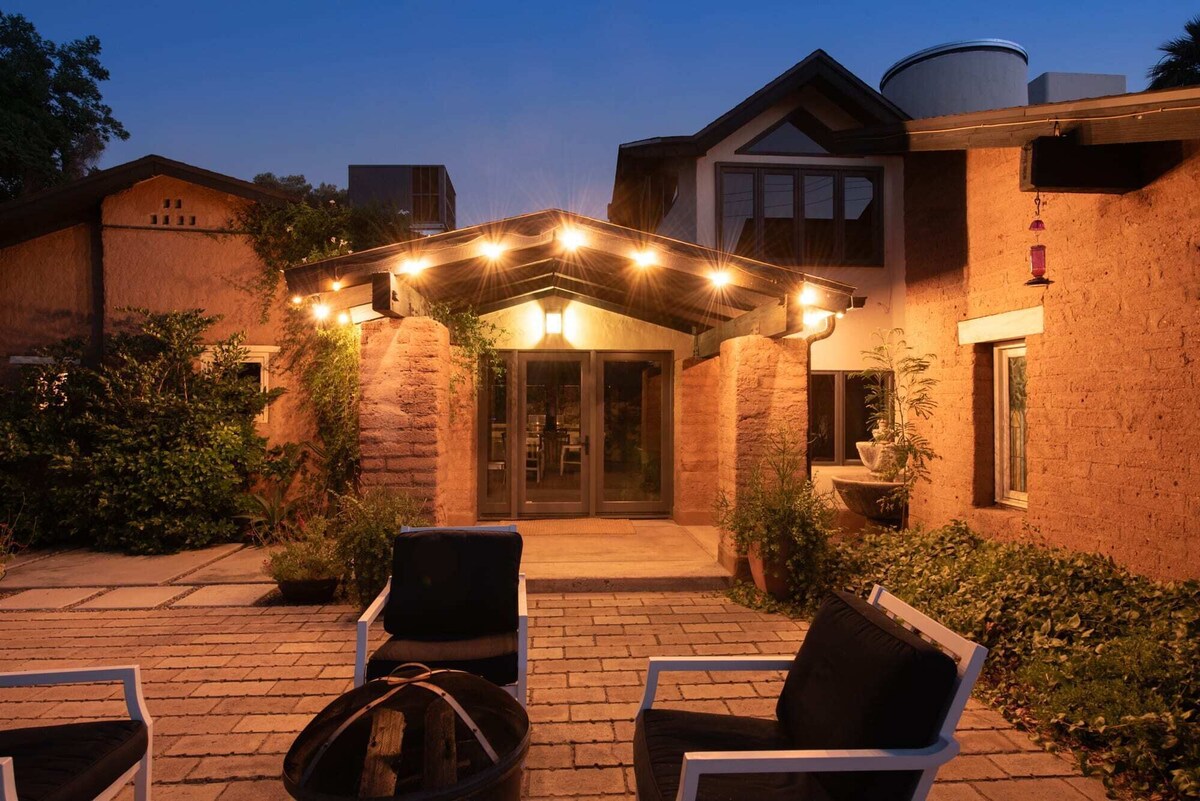 Luxury Retreat in Phoenix's Arcadia Area