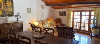 Le Castelet de Montmeyan Apartment near the lakes 