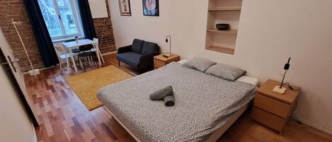 1 bedroom, free WiFi, bed sheets