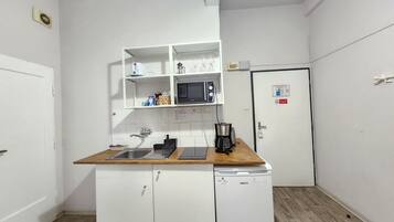 Refrigerador y comedor