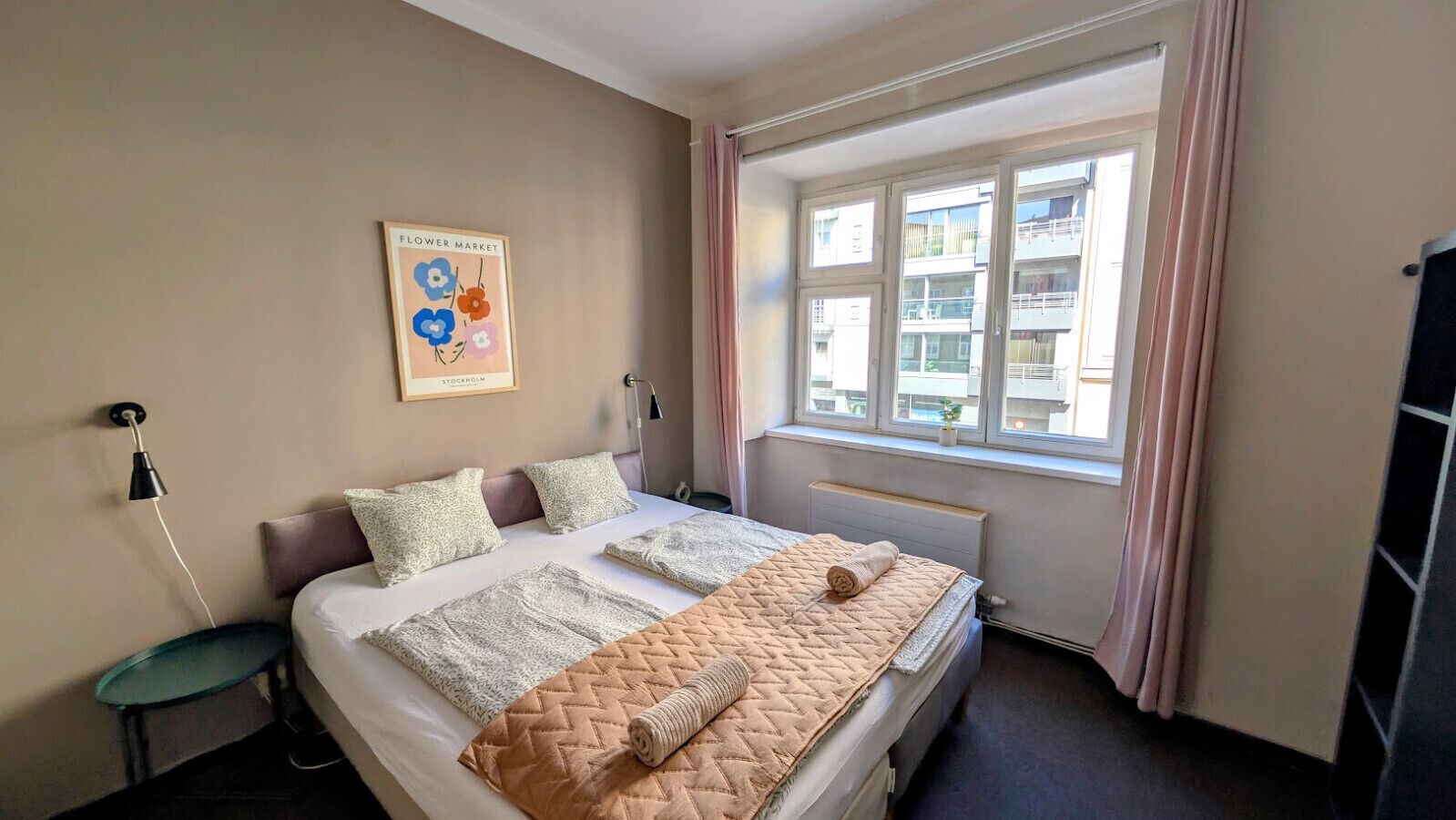 2 chambres, fer et planche à repasser, Wi-Fi gratuit, draps fournis