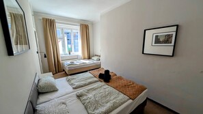 2 bedrooms, iron/ironing board, free WiFi, bed sheets