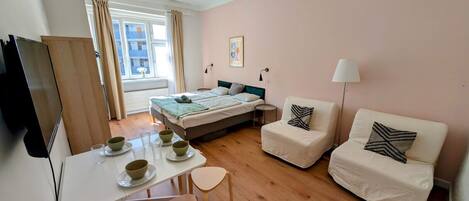 2 habitaciones, tabla de planchar con plancha y wifi gratis