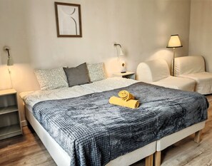 2 soverom, strykejern/-brett, wi-fi (inkludert) og sengetøy