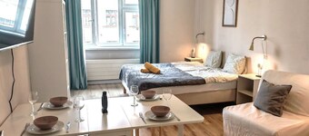 Clean apartment easy location