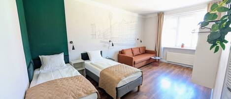 2 bedrooms, iron/ironing board, free WiFi, bed sheets