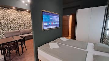 1 bedroom, iron/ironing board, WiFi, bed sheets