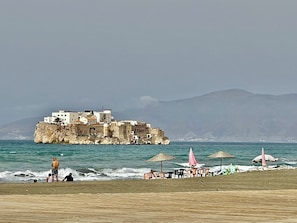 Strand