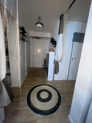 Interior - 2 Bedroom Apartment in Aubervilliers (Aubervilliers)