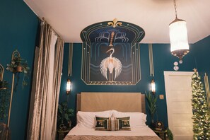 5 bedrooms, iron/ironing board, free WiFi, bed sheets