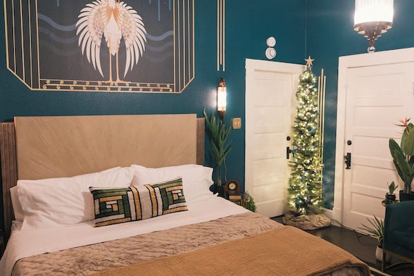 5 dormitorios, tabla de planchar con plancha, wifi gratis y ropa de cama