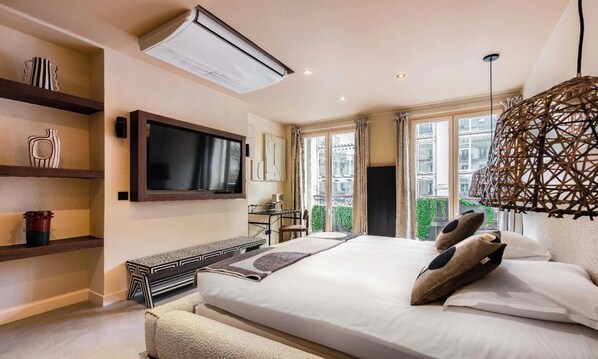 5 habitaciones, escritorio, tabla de planchar con plancha y wifi gratis