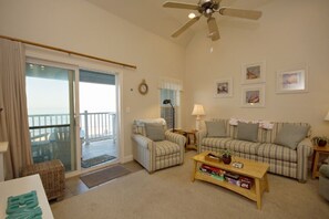 Smart TV, mesa de ping pong