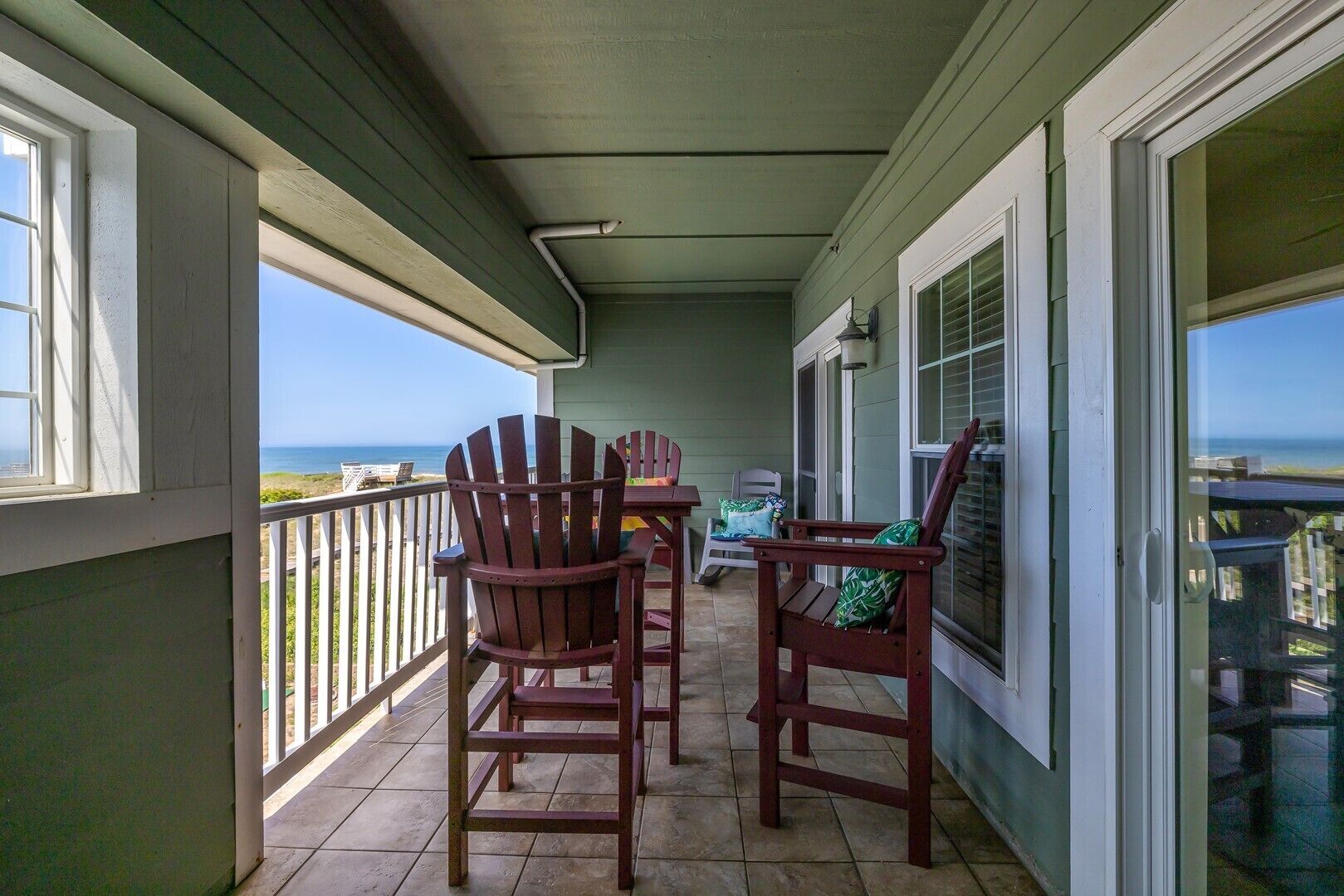 屋外ダイニングエリア