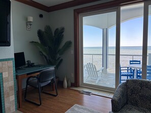 Interior - WV25 Surf Shack by First Flight Rentals (Waves)