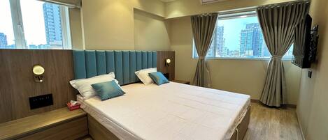 1 camera, una scrivania, Wi-Fi, lenzuola