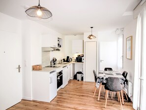 KylskÄp, mikrovÄgsugn, ugn och diskmaskin