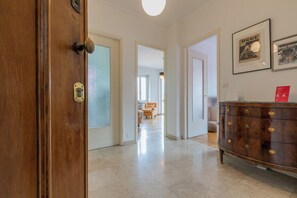 Leilighet | Oppholdsområde | TV