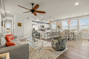 Interior - SC301- Langman's Sea Cabin by First Flight Rentals (Kill Devil Hills)
