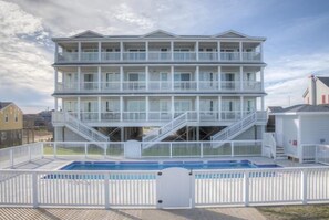 Pool - SC301- Langman's Sea Cabin by First Flight Rentals (Kill Devil Hills)