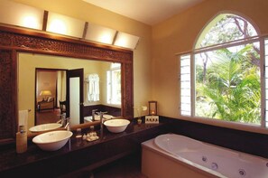 Diamonds Junior Suite | Bathroom - Diamonds Malindi (Malindi)