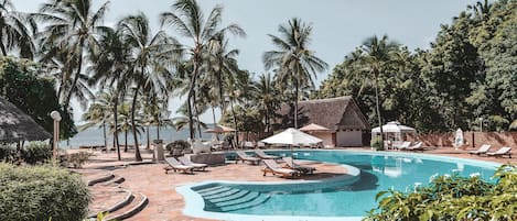 3 outdoor pools, open 6:30 AM to 6:00 PM, pool umbrellas, sun loungers