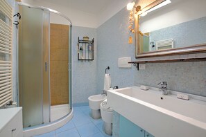 Standard-Apartment, Mehrere Schlafzimmer (Like A Dream in Sanremo) | Badezimmer
