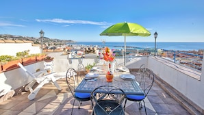 Standard Apartment, 2 Bedrooms, Balcony (Like A Dream in Sanremo, Apartment) | Outdoor dining - Like A Dream in Sanremo, Apartment With Panoramic Views (Sanremo)