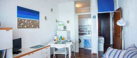 Family Apartment, Multiple Bedrooms (Sole Surf E Relax) | Living area