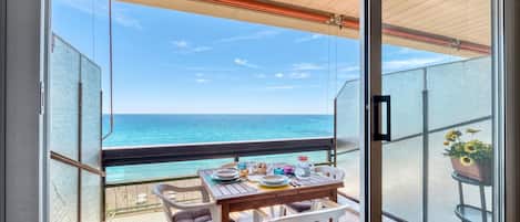Family Apartment, Multiple Bedrooms (Casa 3 Ponti) | Dining