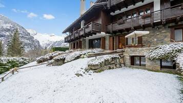 Family Apartment, Multiple Bedrooms, 2 Bathrooms (Plan Gorret Beautiful Flat In) | Exterior