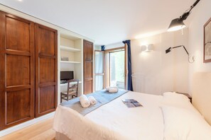 2 chambres, fer et planche à repasser, Wi-Fi gratuit, draps fournis