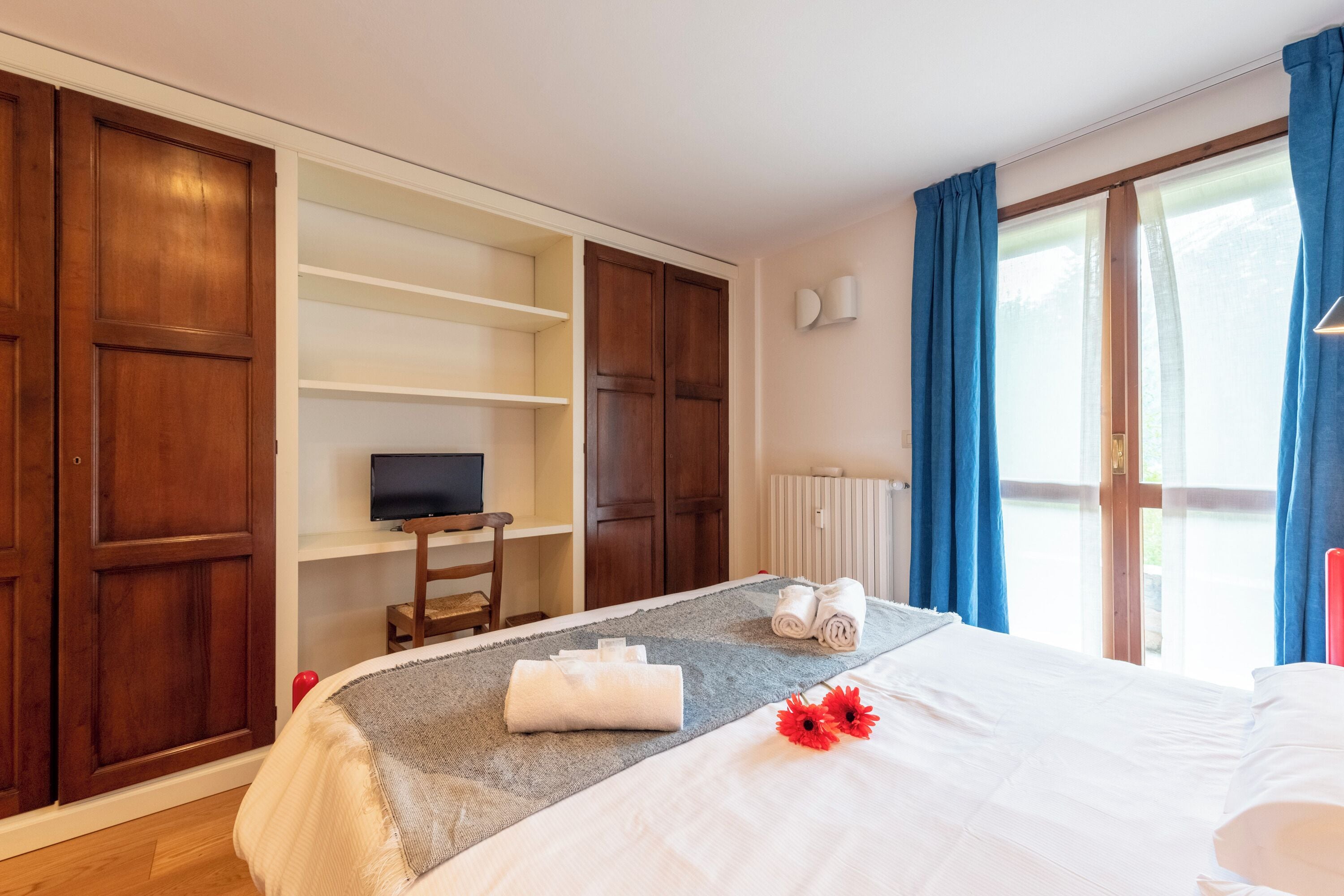 Family Apartment, Multiple Bedrooms (Plan Gorret Wonderful Flat In) | 3 bedrooms, laptop workspace, iron/ironing board, free WiFi