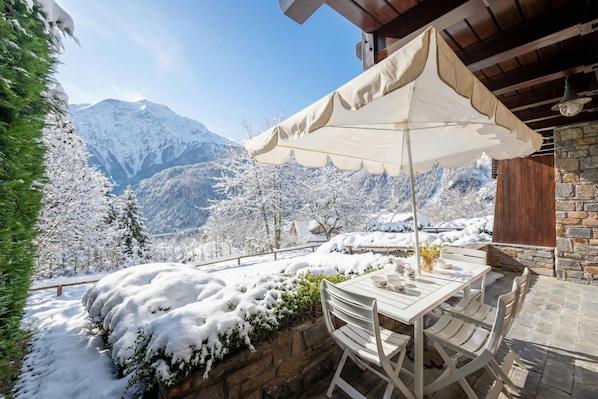 Outdoor dining - Plan Gorret Wonderful Apartment In Courmayeur (Courmayeur)